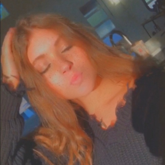 Meet your Posher, Avery - Picture 1 of 1